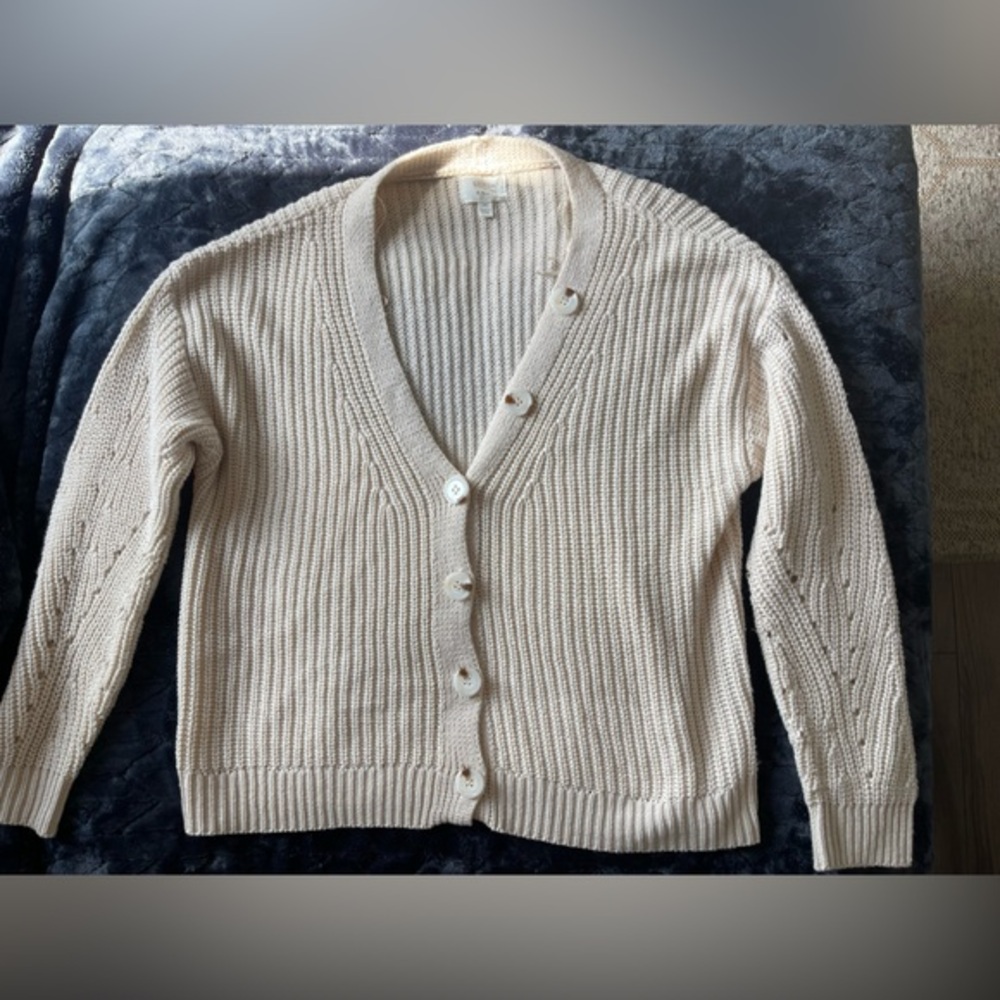 Stitch and knot‎ Cream Button-Up Cardigan